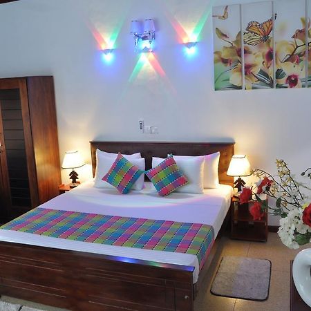 Guest Ryan Hotel Katunayaka Extérieur photo